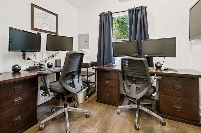 10585 Esther Avenue, Los Angeles, CA 90064