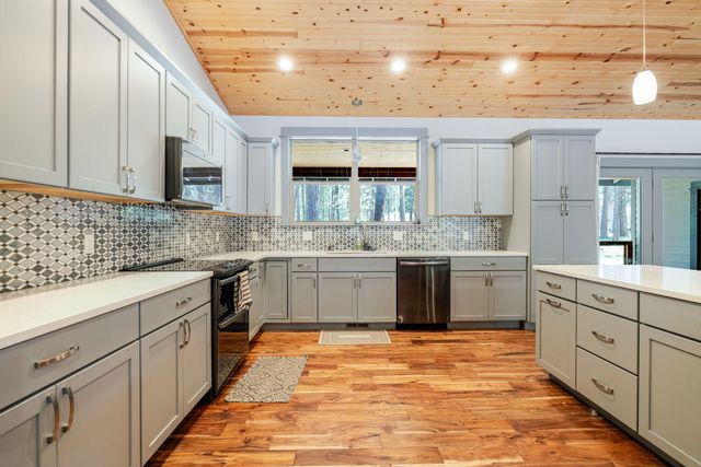 14225 Whitewater Lane, La Pine, OR 97739