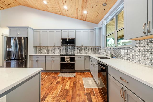 14225 Whitewater Lane, La Pine, OR 97739