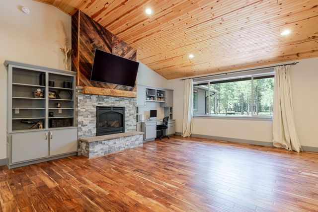 14225 Whitewater Lane, La Pine, OR 97739