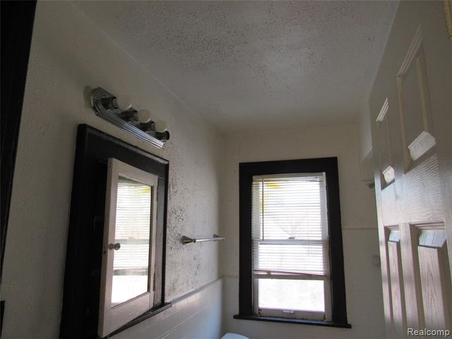 15796 Cheyenne Street, Detroit, MI 48227