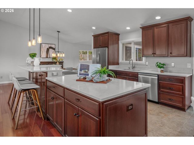 3050 Sw 113TH Ave, Beaverton, OR 97005