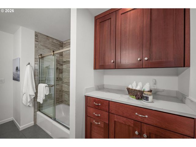 3050 Sw 113TH Ave, Beaverton, OR 97005