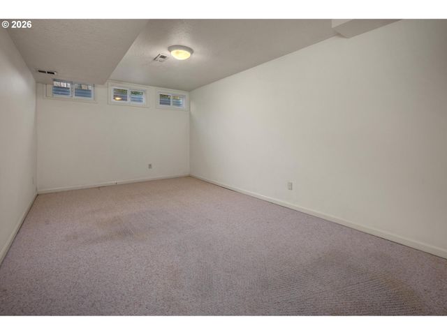 3050 Sw 113TH Ave, Beaverton, OR 97005