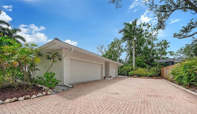 1428 PINE BAY DRIVE, Sarasota, FL 34231
