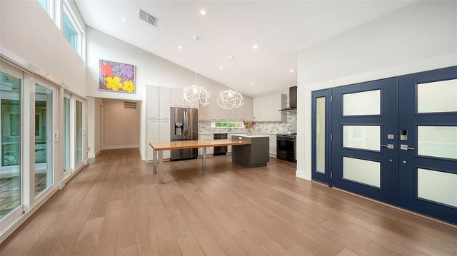 1428 PINE BAY DRIVE, Sarasota, FL 34231