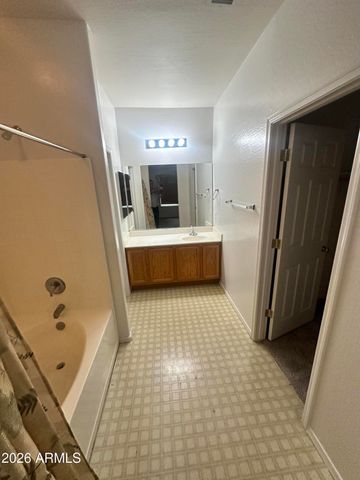 44 S GREENFIELD Road 9, Mesa, AZ 85206