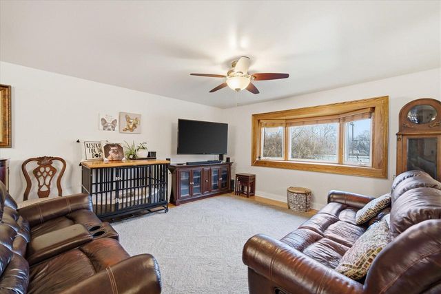 795 S Main STREET, Saukville, WI 53080