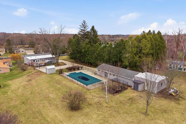 795 S Main STREET, Saukville, WI 53080