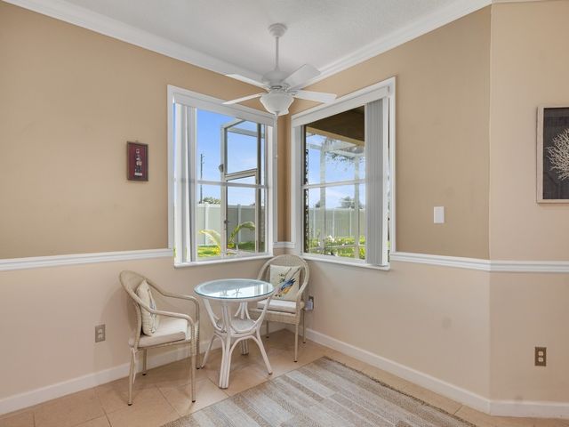 3153 Ashford Square, Vero Beach, FL 32966