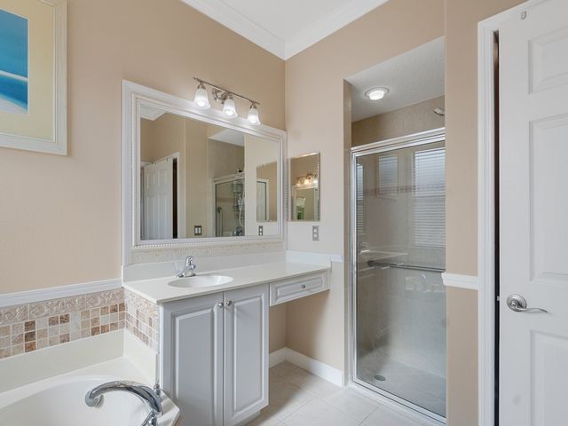 3153 Ashford Square, Vero Beach, FL 32966