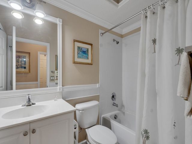 3153 Ashford Square, Vero Beach, FL 32966