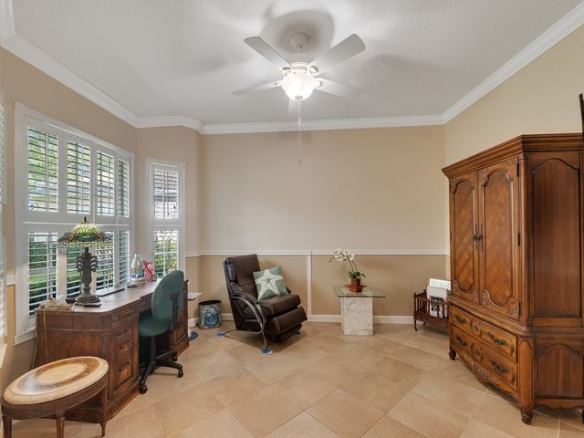3153 Ashford Square, Vero Beach, FL 32966