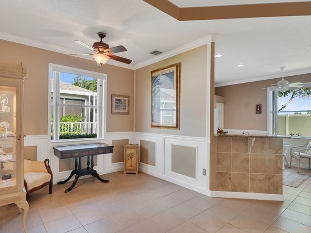 3153 Ashford Square, Vero Beach, FL 32966