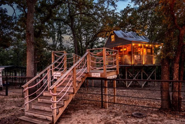 1011 Thornridge Court, Argyle, TX 76226