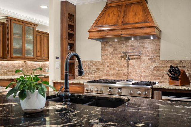 1011 Thornridge Court, Argyle, TX 76226