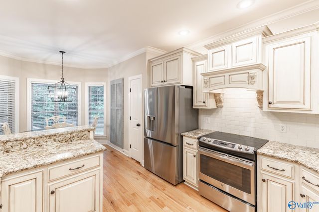 4305 Natchez Drive SE, Huntsville, AL 35801