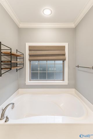 4305 Natchez Drive SE, Huntsville, AL 35801