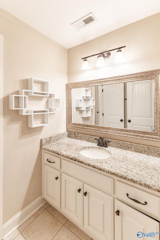 4305 Natchez Drive SE, Huntsville, AL 35801