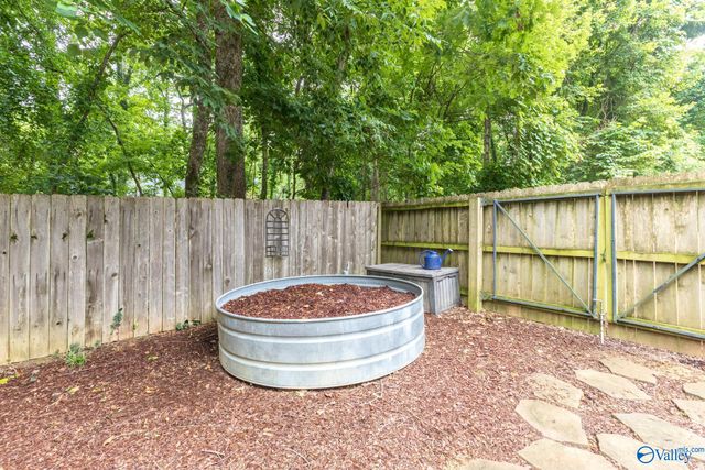 4305 Natchez Drive SE, Huntsville, AL 35801