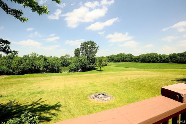 2712 E 400 N, Huntington, IN 46750