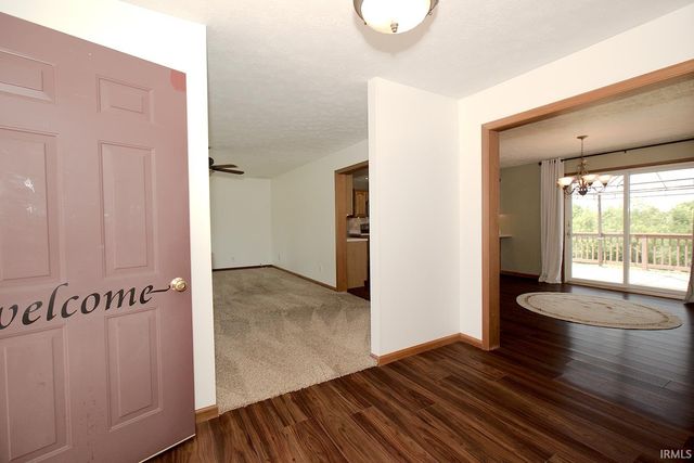 2712 E 400 N, Huntington, IN 46750