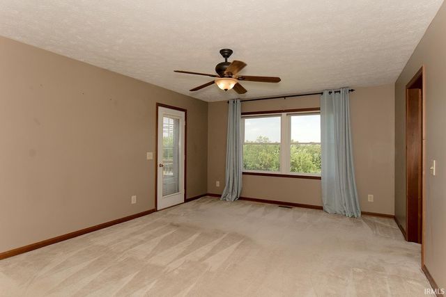 2712 E 400 N, Huntington, IN 46750