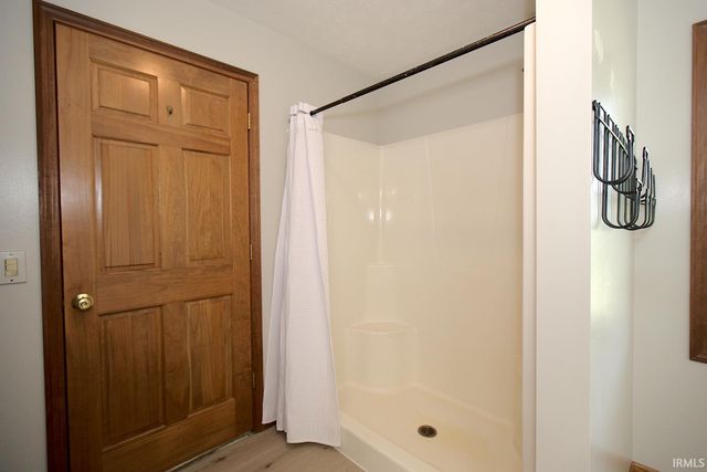 2712 E 400 N, Huntington, IN 46750