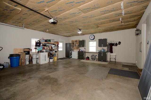 2712 E 400 N, Huntington, IN 46750
