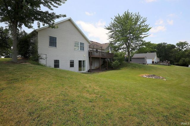 2712 E 400 N, Huntington, IN 46750