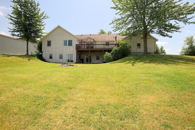 2712 E 400 N, Huntington, IN 46750