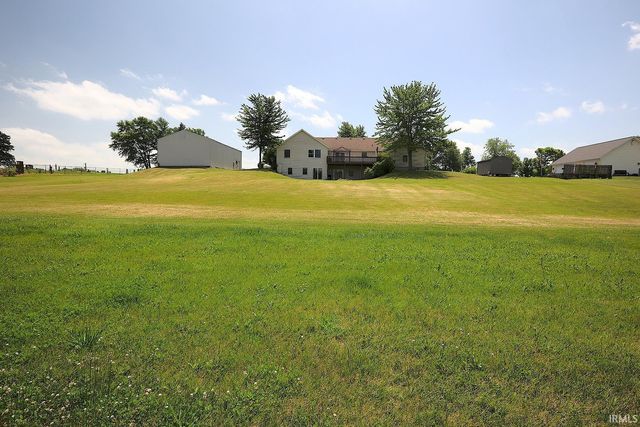 2712 E 400 N, Huntington, IN 46750