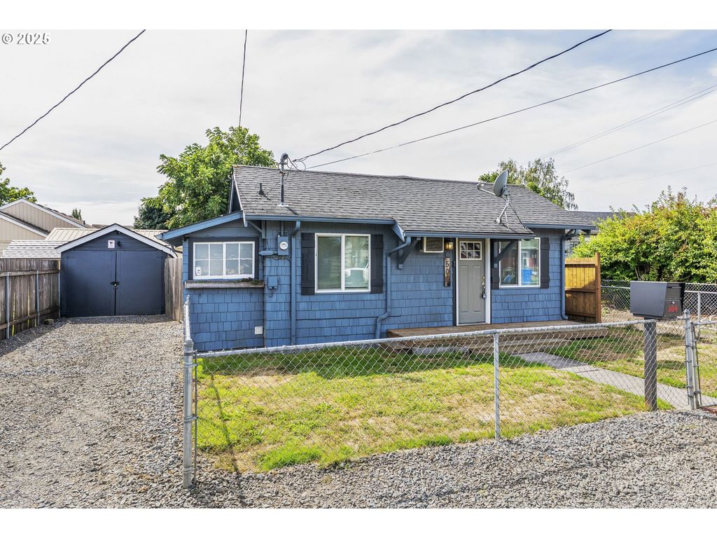 504 S MAPLE St, Kelso, WA 98626
