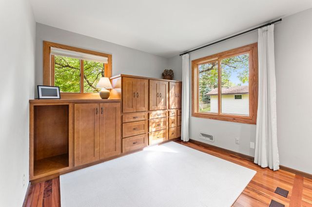 7730 Countryside Drive, Bloomington, MN 55438