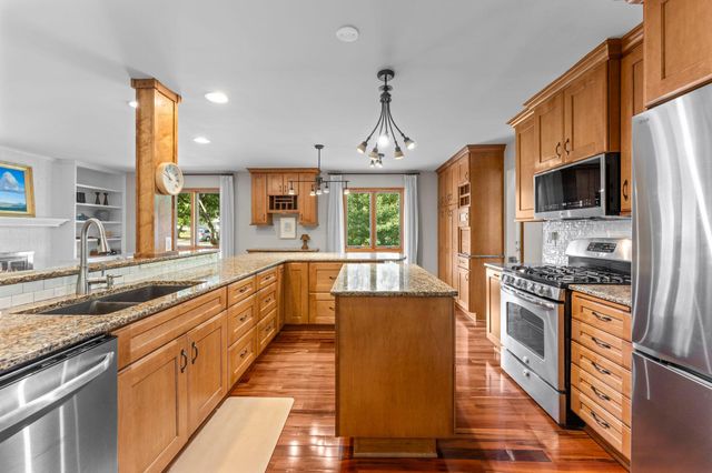 7730 Countryside Drive, Bloomington, MN 55438