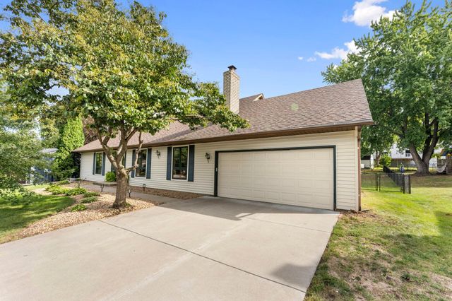 7730 Countryside Drive, Bloomington, MN 55438