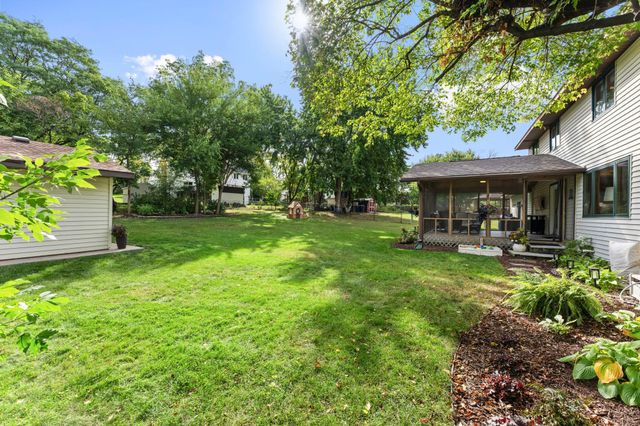 7730 Countryside Drive, Bloomington, MN 55438