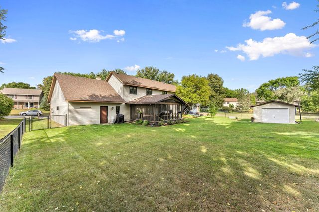 7730 Countryside Drive, Bloomington, MN 55438