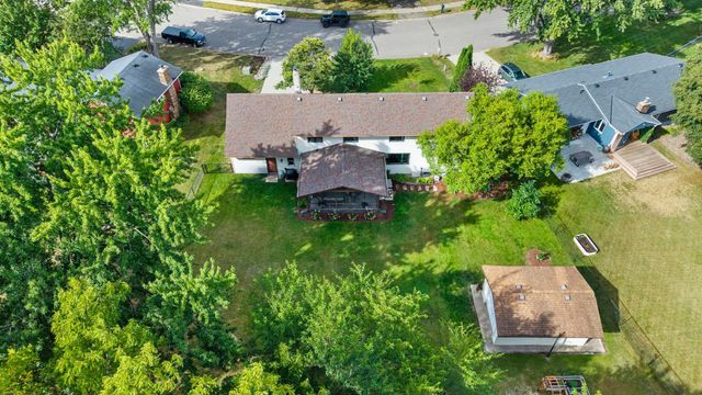 7730 Countryside Drive, Bloomington, MN 55438