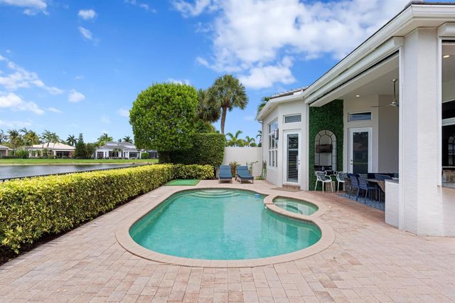 357 Vizcaya Drive, Palm Beach Gardens, FL 33418