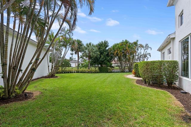 357 Vizcaya Drive, Palm Beach Gardens, FL 33418