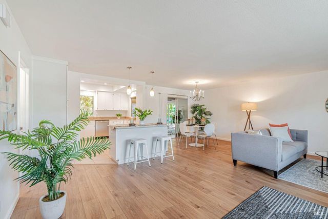 12 Meadowgreen Cir, Santa Rosa, CA 95409
