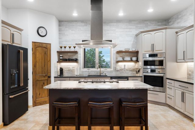 22 Mimbres Court, Placitas, NM 87043
