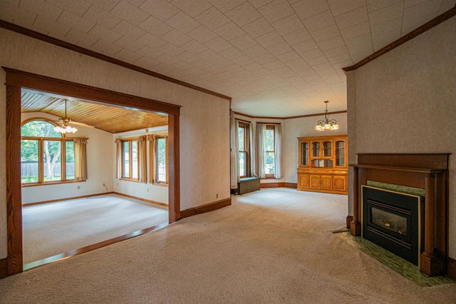 301 E Depue Avenue, Olivia, MN 56277