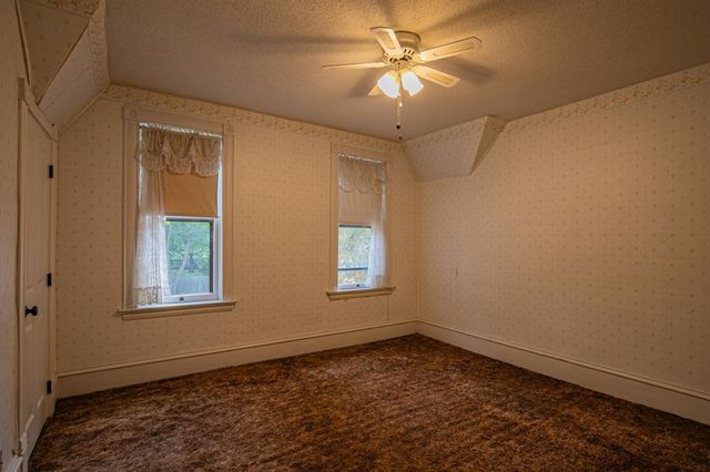 301 E Depue Avenue, Olivia, MN 56277