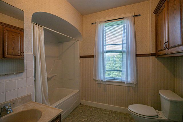 301 E Depue Avenue, Olivia, MN 56277