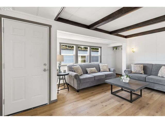 205 S 54TH St 76, Springfield, OR 97478