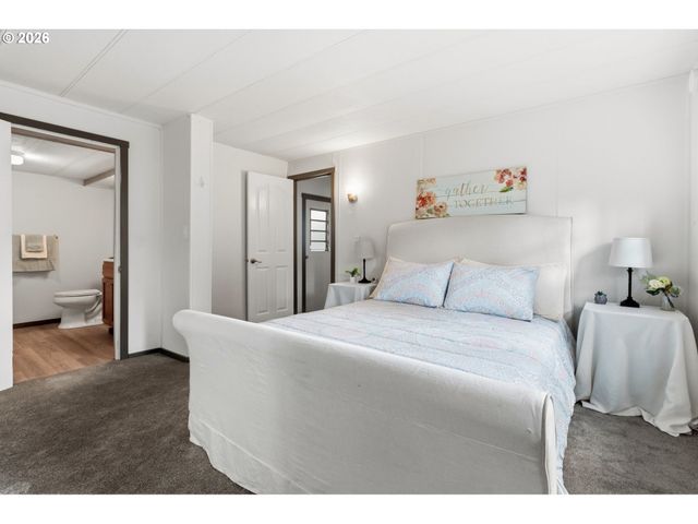 205 S 54TH St 76, Springfield, OR 97478