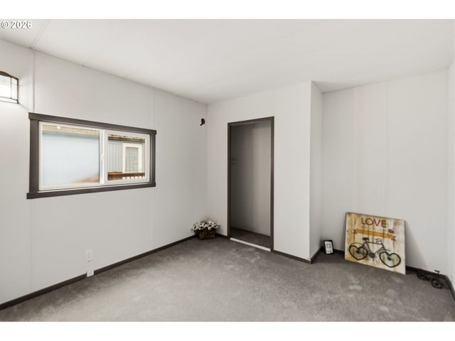 205 S 54TH St 76, Springfield, OR 97478