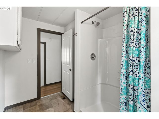 205 S 54TH St 76, Springfield, OR 97478